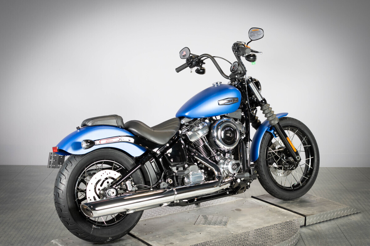 2026 Harley-Davidson® Street Bob® FXBB, photo 10