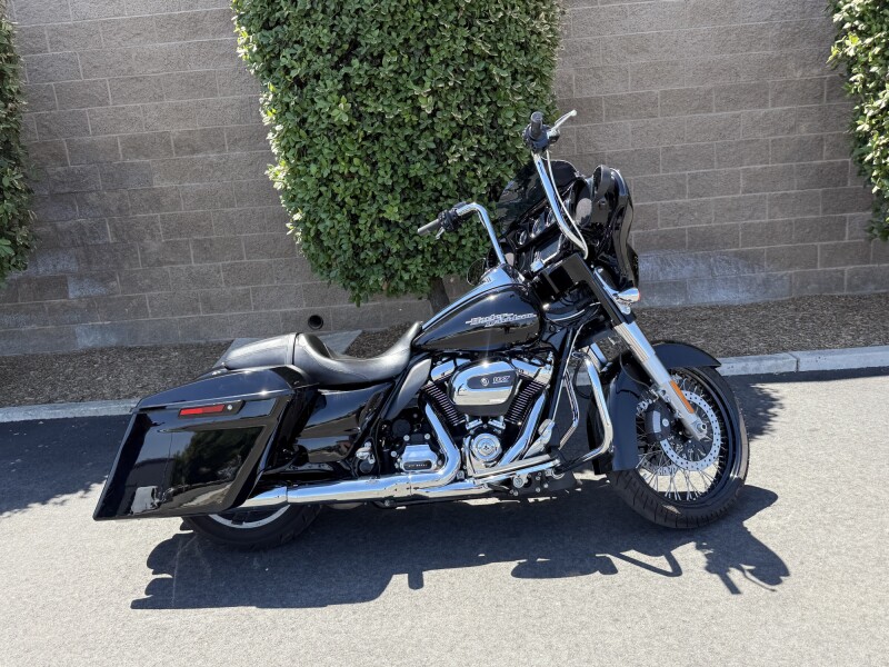 FLHXS 2017 Street Glide® Special