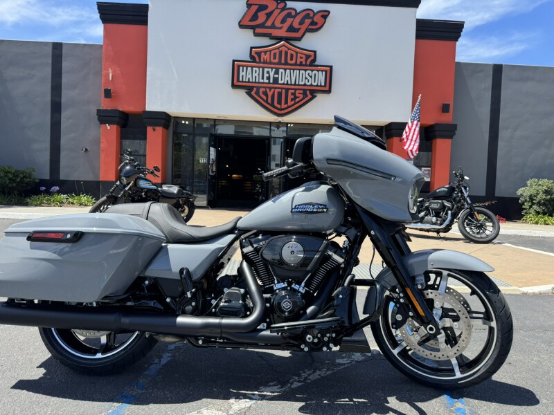 2026 Harley-Davidson® Street Glide® Dark Billiard Gray Black Trim