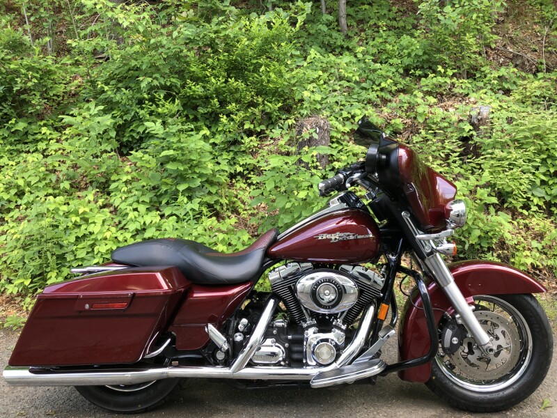 2008 Harley-Davidson® Street Glide® Crimson Red Sunglo