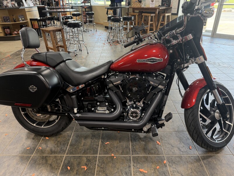 2019 Harley-Davidson® Sport Glide™ Wicked Red