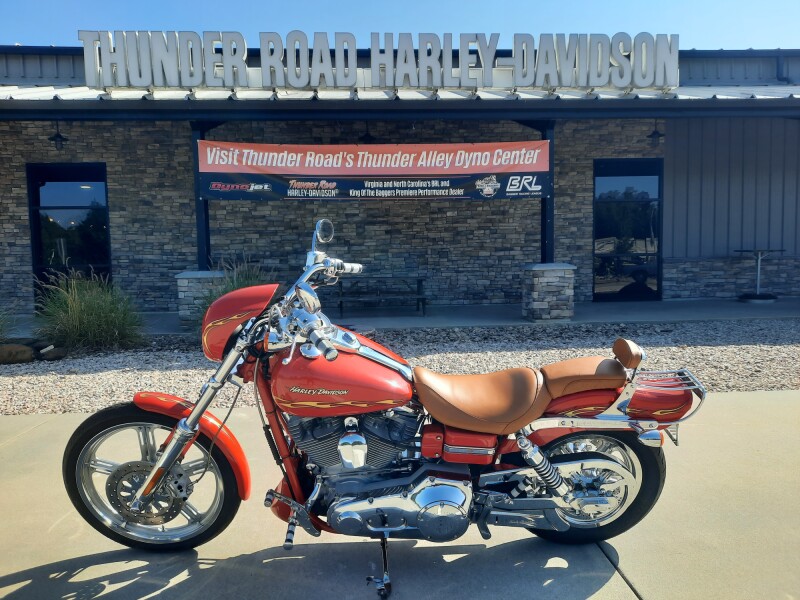 2001 Harley-Davidson® Wide Glide® Scarlet Red Paint Scheme and 23k Gold Leaf Flames