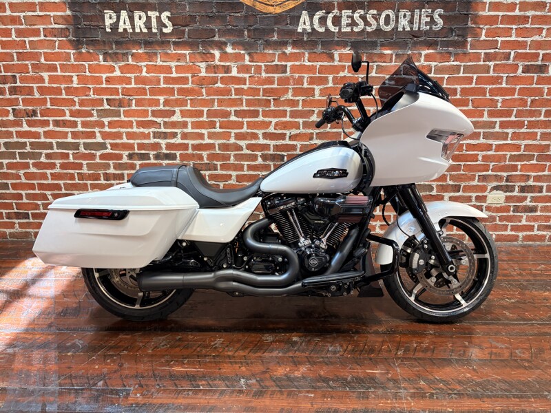 FLTRX 2024 Road Glide®