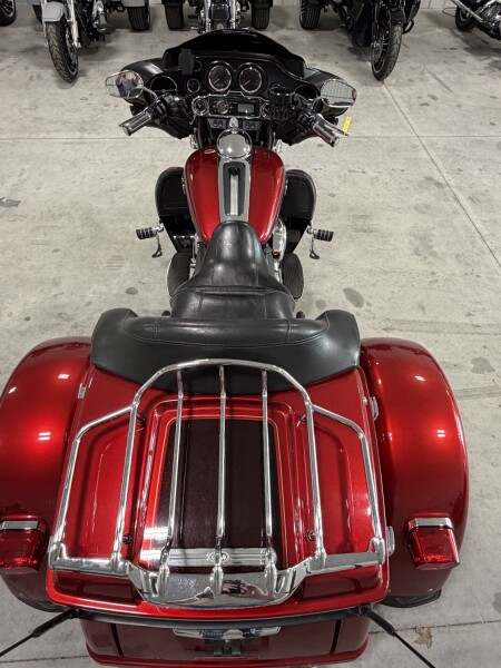2012 Harley-Davidson® Tri Glide® Ultra Classic EMBR RED/MERLOT W/ PINSTRIP