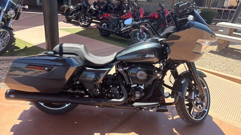 FLTRX 2025 Road Glide™