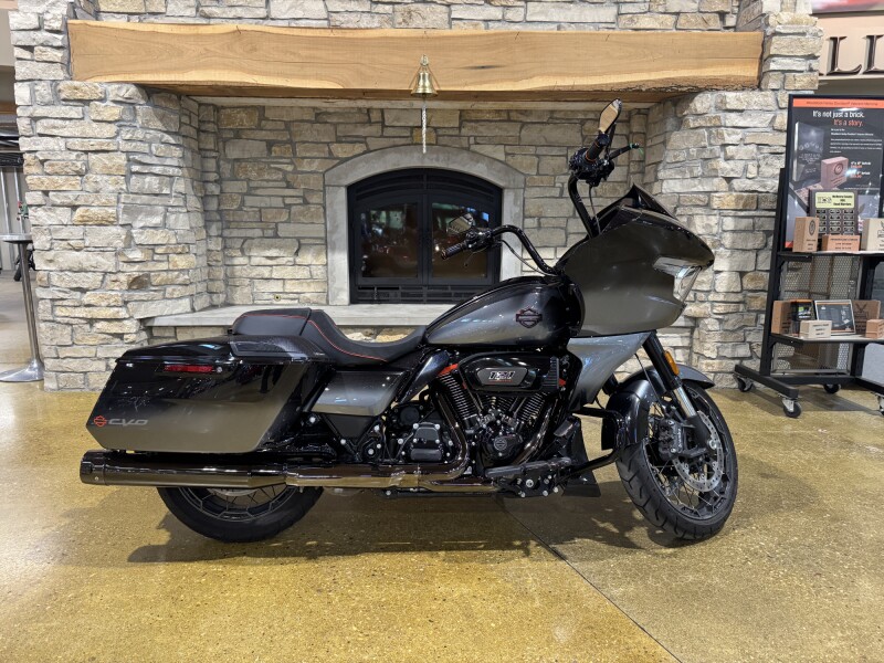 FLTRXSE 2025 CVO™ Road Glide™