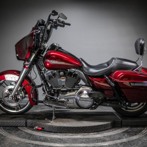 2014 Street Glide® Special (FLHXS) thumb 2
