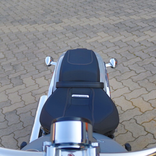2025 Harley-Davidson® Breakout™ Billiard Gray thumb 1