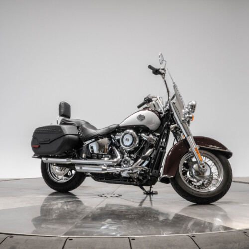 2021 HARLEY-DAVIDSON FLHC HERITAGE CLASSIC in Midnight Crimson/Stonewashed White Pearl thumb 3
