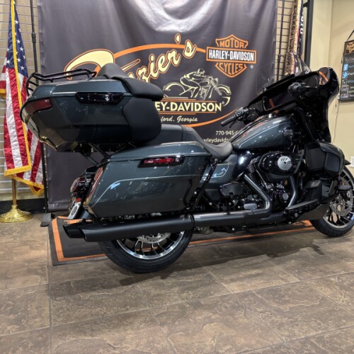 2026 Harley-Davidson® Street Glide Limited Iron Horse Metallic - Black Finish thumb 3