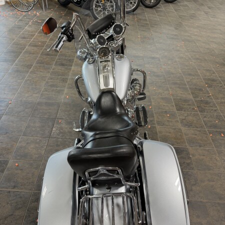 2019 Harley-Davidson® Road King® Barracuda Silver thumb 1