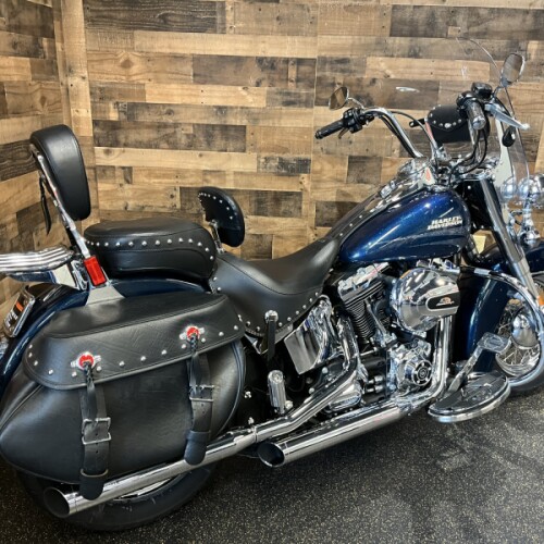 2016 Harley-Davidson® Heritage Softail® Classic Custom Colour Cosmic Blue Pearl FLSTC103 thumb 2