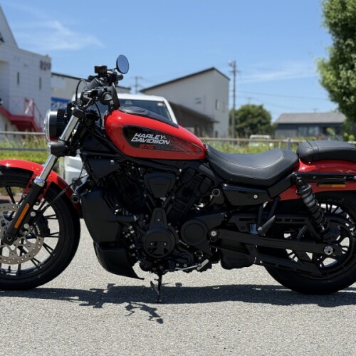 試乗車 2026 Harley-Davidson® Nightster™ Blood Orange Black Trim thumb 1