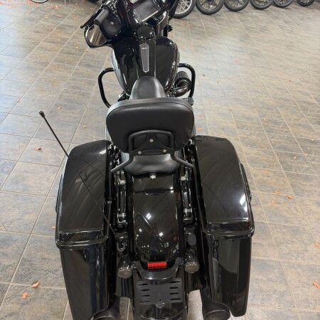 2018 Harley-Davidson® Street Glide® Special Vivid Black thumb 1