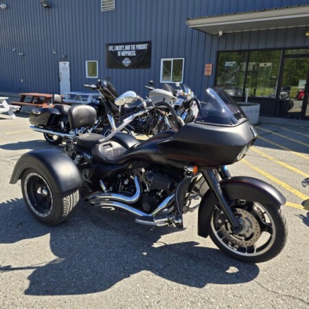 2010 Harley-Davidson® Road Glide® Custom Trike  thumb 3