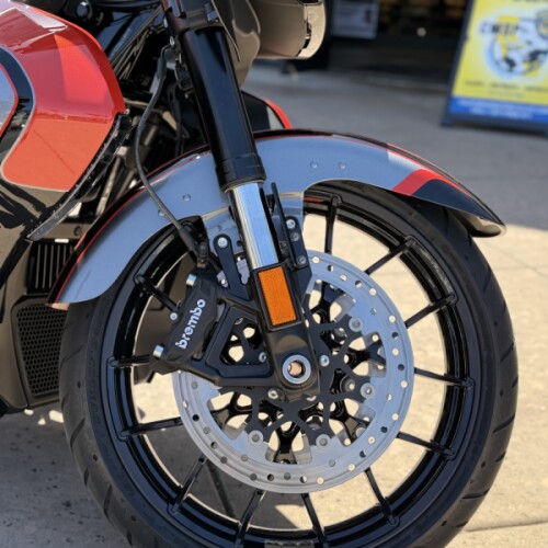 2026 Harley-Davidson® CVO Street Glide Limited Citrus Heat CVO Tri-Tone thumb 0