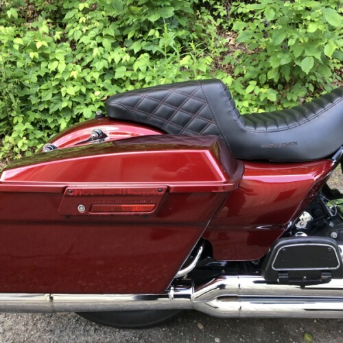 2010 Harley-Davidson® Street Glide® Red Hot Sunglo thumb 2