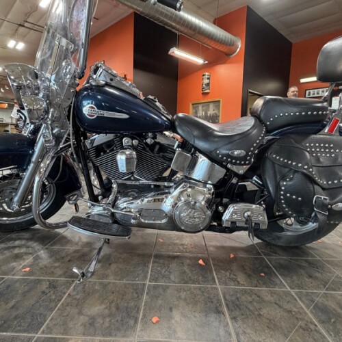 2004 Harley-Davidson® Heritage Softail® Classic LUXURY BLUE W/PINSTRIPES thumb 2