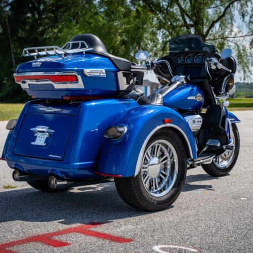 2024 Harley-Davidson Tri Glide Ultra FLHTCUTG thumb 2