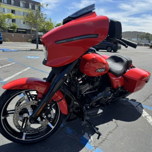 2026 Harley-Davidson® Street Glide® Blood Orange Black Trim thumb 1