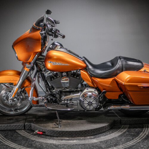 2015 Street Glide® Special (FLHXS) thumb 2