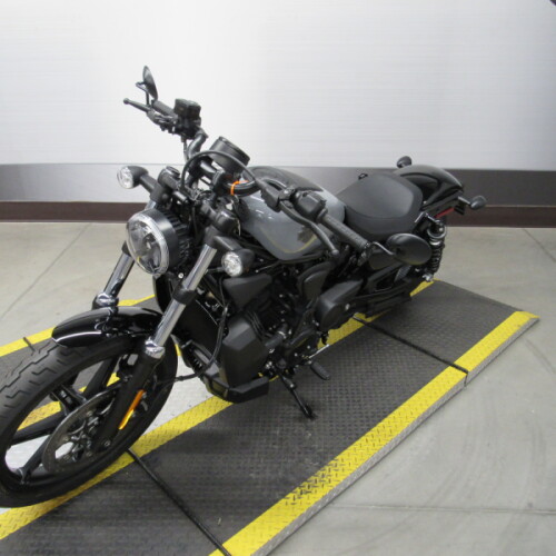 RH975 2026 Nightster® thumb 1