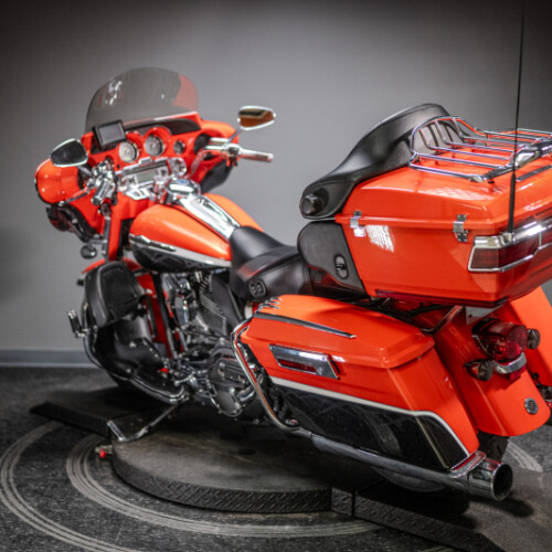 2012 CVO™ Ultra Classic® Electra Glide® (FLHTCUSE7) thumb 0