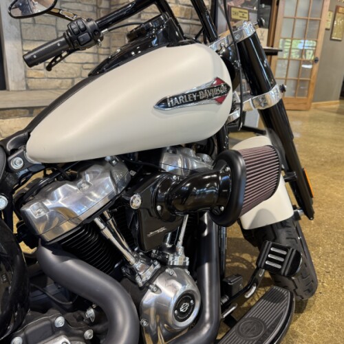 FLSL 2019 Softail Slim® thumb 2