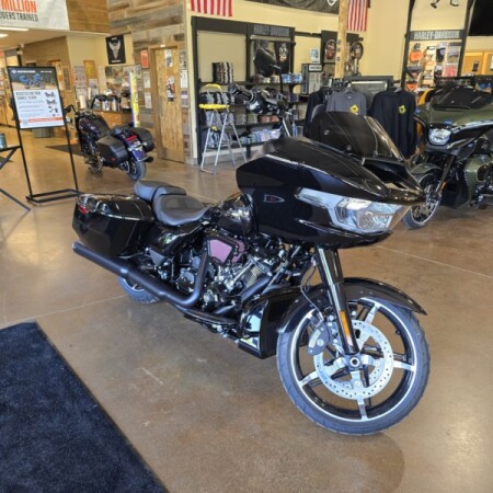 2026 Harley-Davidson® Road Glide®  thumb 3