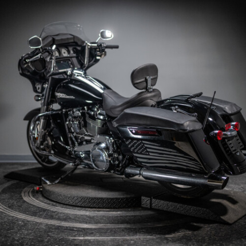2018 Street Glide® (FLHX) thumb 0