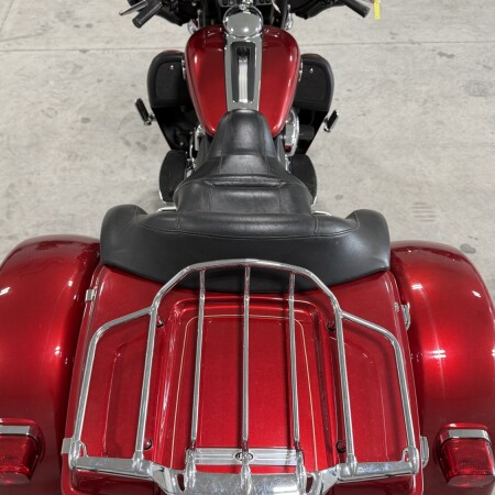 2013 Harley-Davidson® Tri Glide™ Ultra Classic® EMBR RED SUNGLO W/ PINSTRIP thumb 0