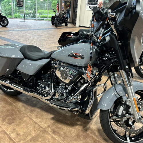  2026 Harley-Davidson® Street Glide® thumb 1