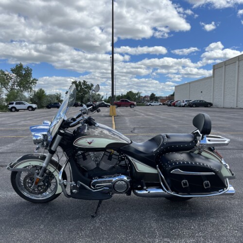 2014 Victory Cross Roads Classic thumb 0