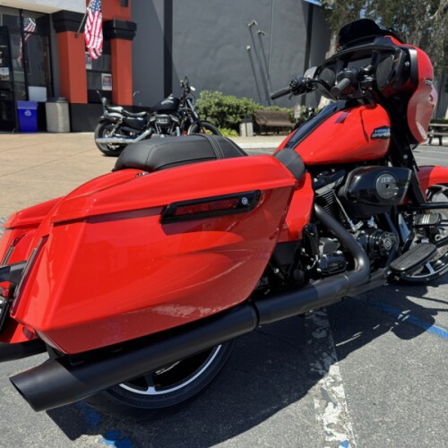 2026 Harley-Davidson® Street Glide® Blood Orange Black Trim thumb 0