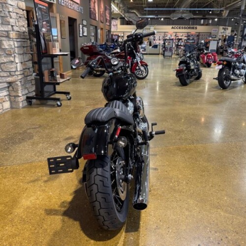 FXBB 2026 Street Bob® thumb 1