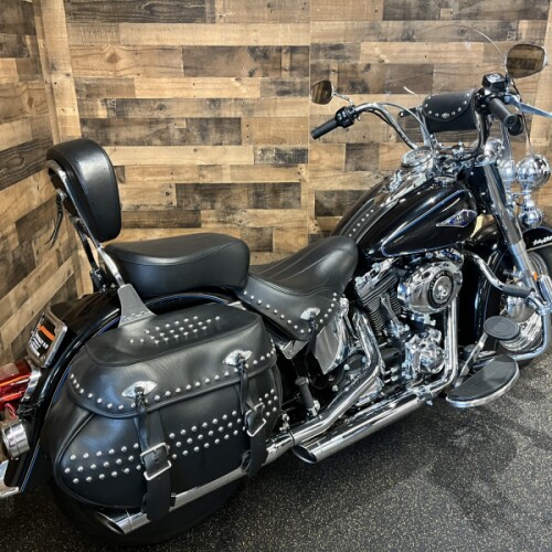 2014 Harley-Davidson® Heritage Softail® Classic Midnight Pearl FLSTC103 thumb 2