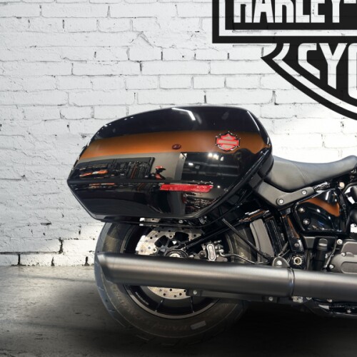 2026 Harley-Davidson® Low Rider® ST Vivid Black Black Trim thumb 0