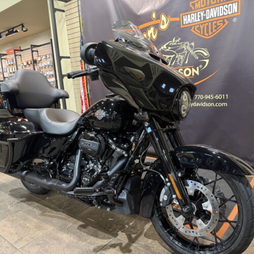 2021 Harley-Davidson® Street Glide® Special BLACK thumb 3