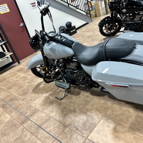 2025 Harley-Davidson® Road King™ Special thumb 2