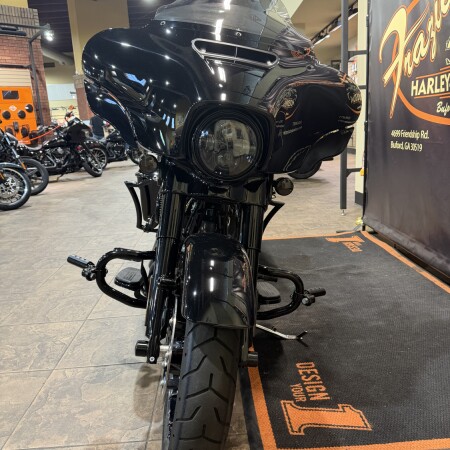 2021 Harley-Davidson® Street Glide® Special BLACK thumb 2