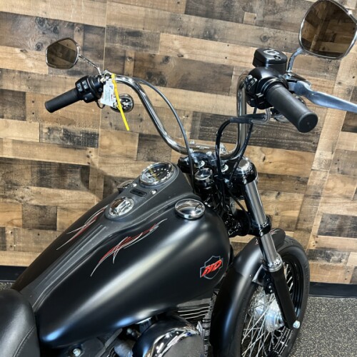2016 Harley-Davidson® Street Bob® Black Denim FXDB103 thumb 0