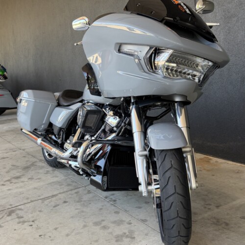FLTRX 2026 Road Glide® thumb 2