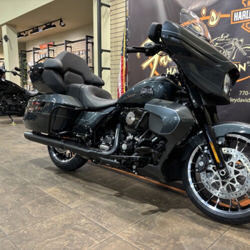 2026 Harley-Davidson® Street Glide Limited Iron Horse Metallic - Black Finish thumb 0
