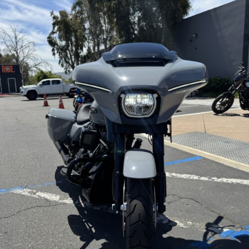 2026 Harley-Davidson® Street Glide® Dark Billiard Gray Black Trim thumb 2