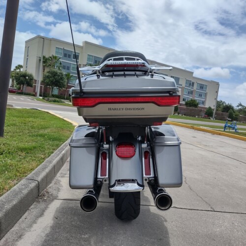 Harley-Davidson® Electra Glide® Ultra Classic® 2017 thumb 0