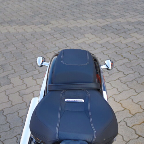 2025 Harley-Davidson® Breakout™ Midnight Firestorm thumb 1