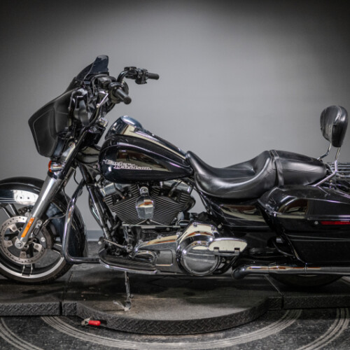 2016 Street Glide® Special (FLHXS) thumb 3