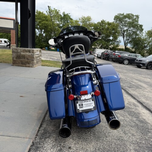 FLHXS 2017 Street Glide® Special thumb 2