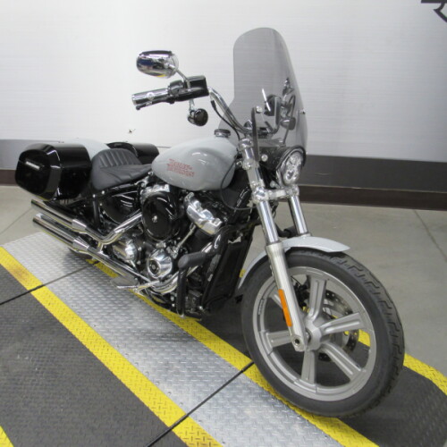 FXST 2024 Softail™ Standard thumb 3