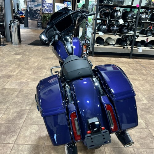  2026 Harley-Davidson® Street Glide® thumb 2